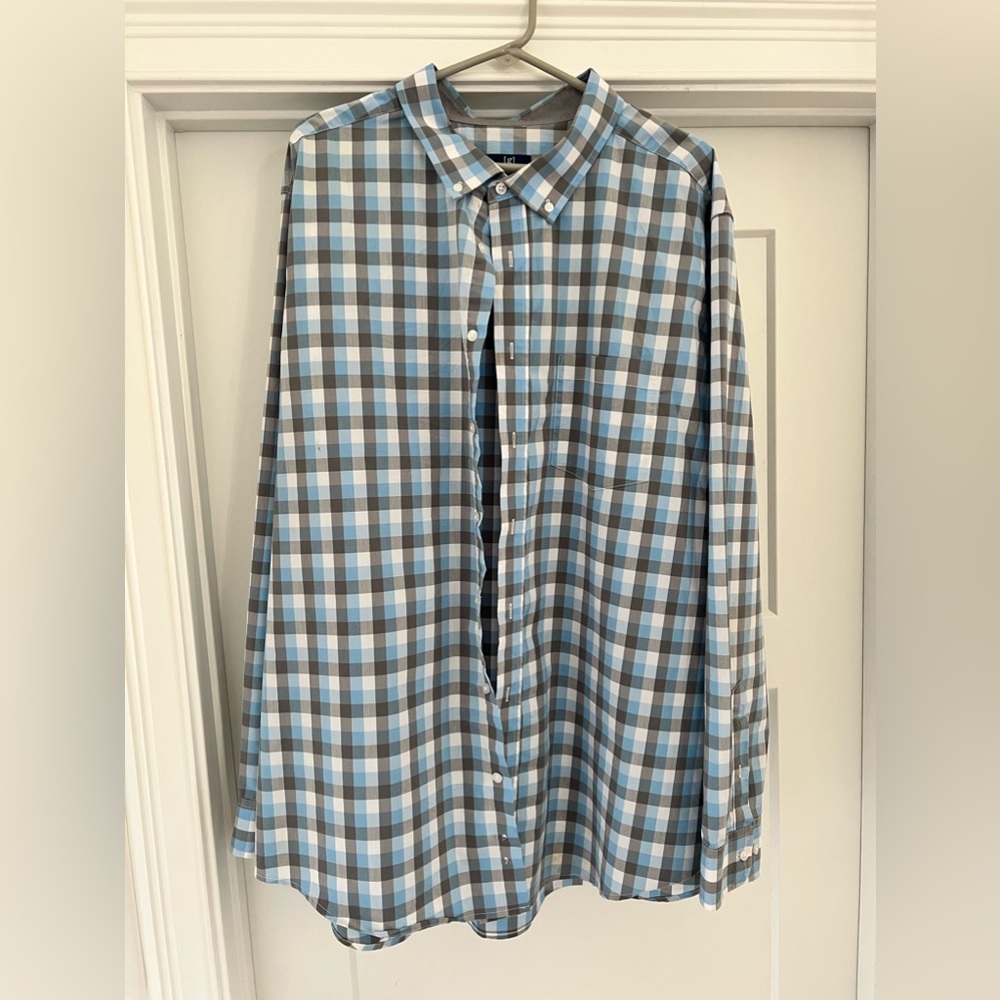 Men’s long sleeve button down shirt